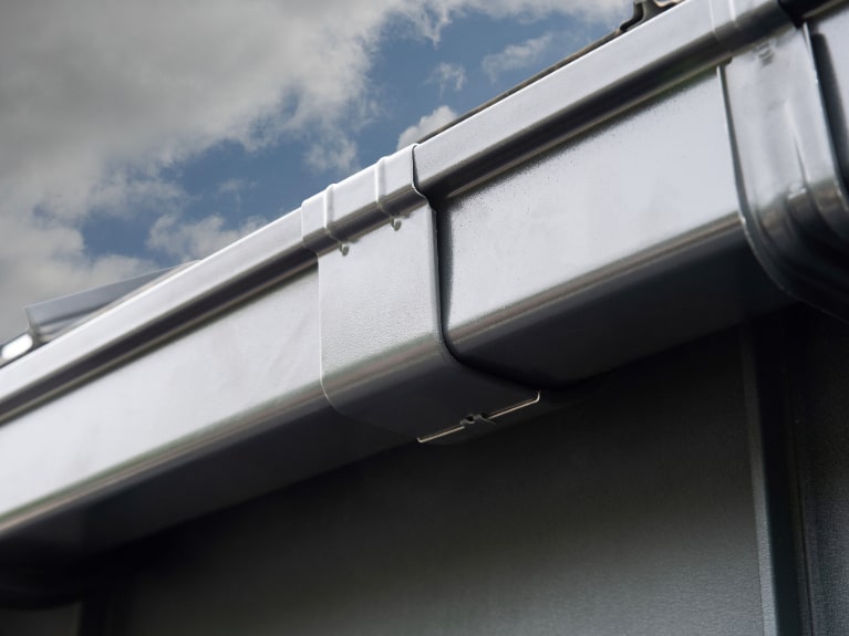 Box Gutter Close-up