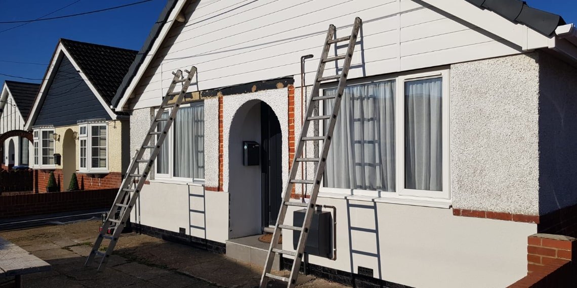 Old White Cladding In Sholing